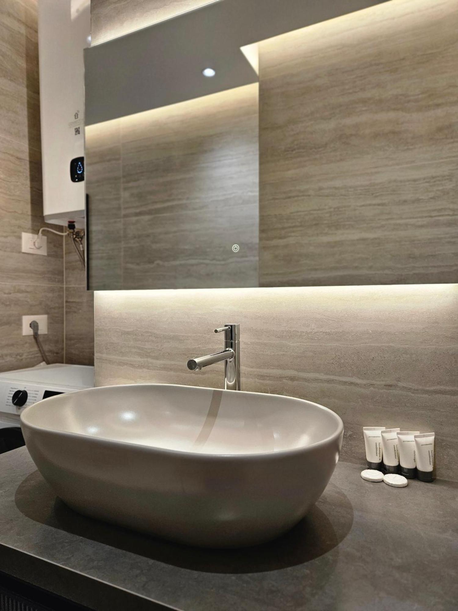 Miku Apartment-modern 2bedroom In Prime Location * Tirana
